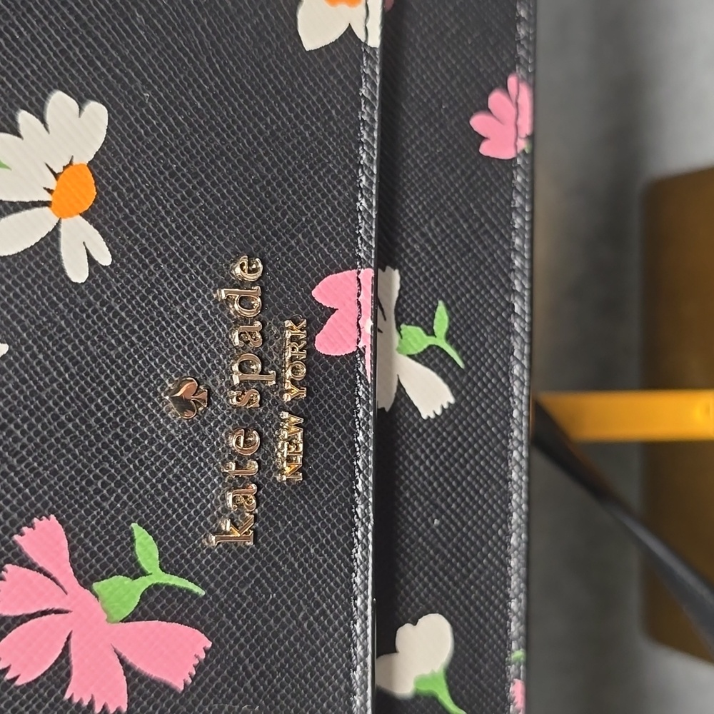 Kate Spade Small Flap Madison Black and Pink Floral Crossbody Bag NWT - Picture 2 of 8